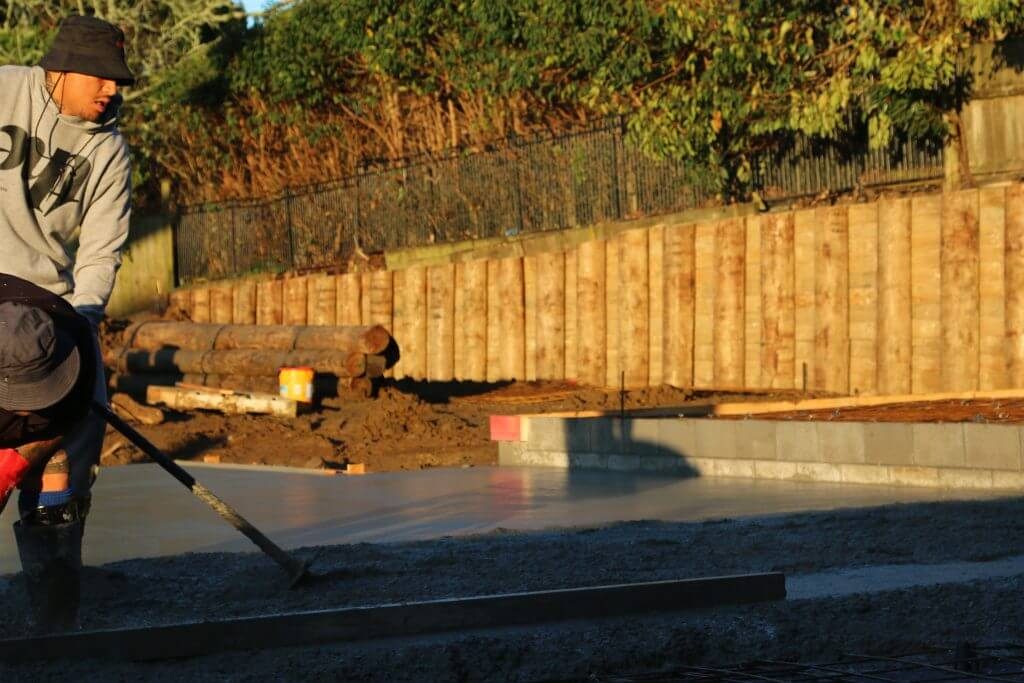 retaining wall foundation